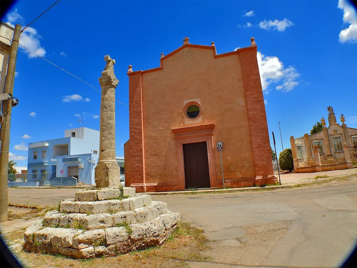 Authentic Mediterranean lifestyle in the quiet village of Giuliano.